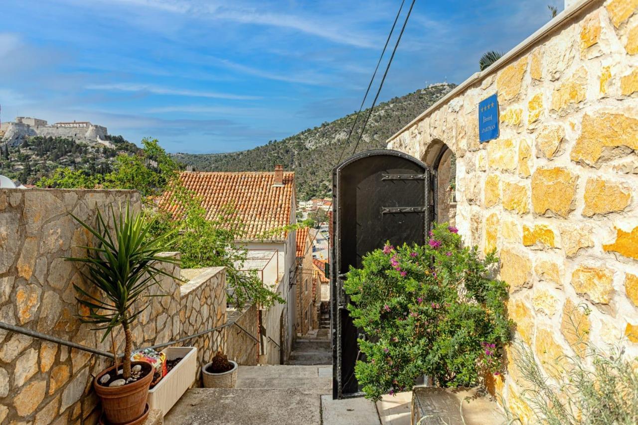Villa Capitis In The Center Hvar Town Esterno foto