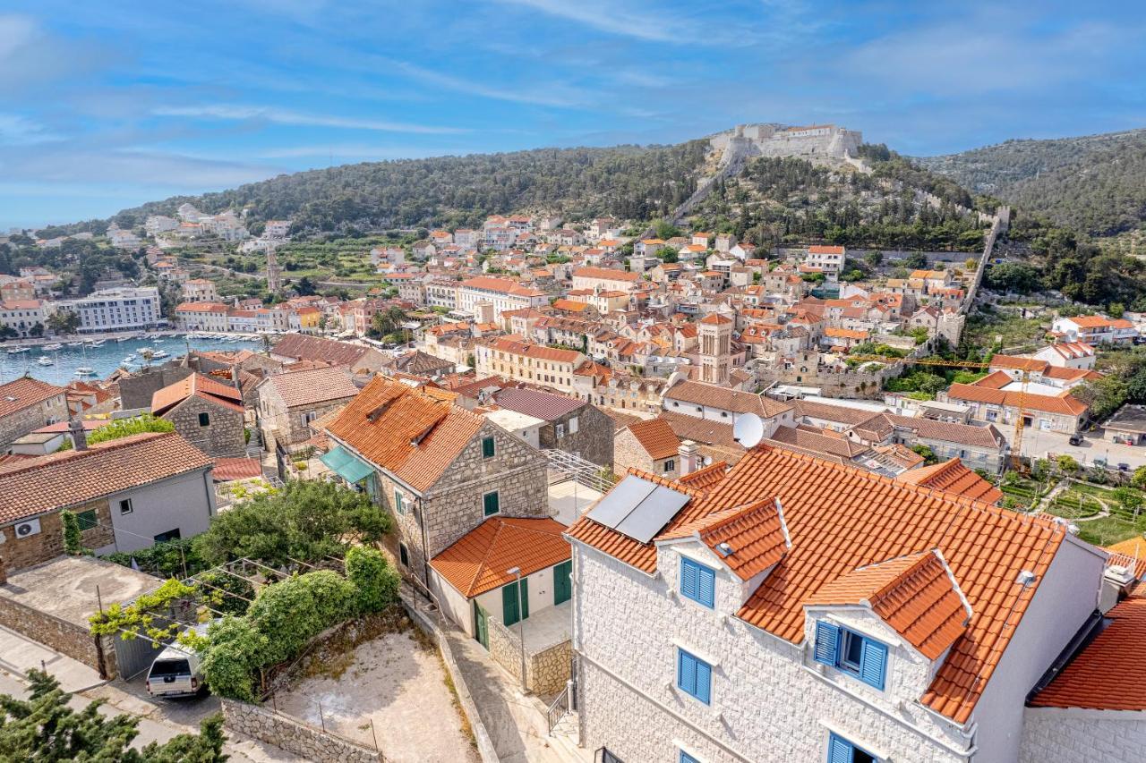 Villa Capitis In The Center Hvar Town Esterno foto